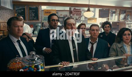 AL PACINO, ROBERT DE NIRO, RAY ROMANO E JESSE PLEMONS IN THE IRISHMAN (2019), REGIA DI MARTIN SCORSESE. Credito: STX Entertainment / Album Foto Stock