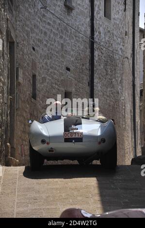 verona, italia, 13 maggio 2011, mille miglia, rallye auto storica Foto Stock