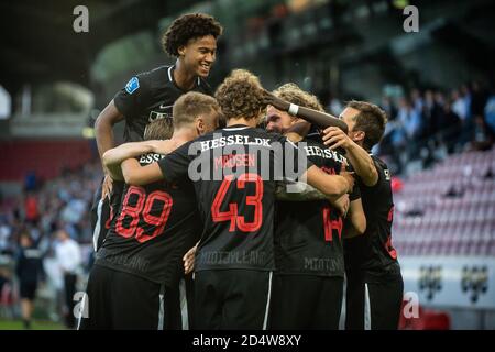 Herning, Danimarca. 21 giugno 2020. Alexander Scholz (14) del FC Midtjylland segna durante la partita 3F Superliga tra FC Midtjylland e Aarhus GF alla MCH Arena di Herning. (Foto: Gonzales Photo - Morten Kjaer). Foto Stock