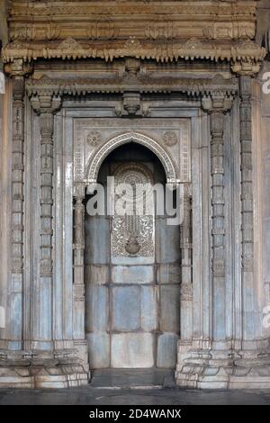 Moschea Jami ( jami masjid ), Parco Archeologico di Champaner-Pavagadh, Sito Patrimonio Mondiale dell'UNESCO, Gujarat, India. Foto Stock