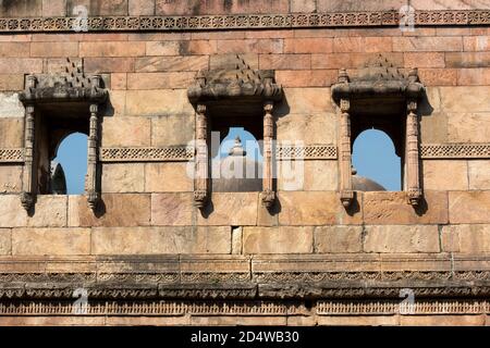 Moschea Jami ( jami masjid ), Parco Archeologico di Champaner-Pavagadh, Sito Patrimonio Mondiale dell'UNESCO, Gujarat, India. Foto Stock