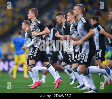 Kiev, Ucraina. 10 Ott 2020. Prima del gioco durante l'allenamento di riscaldamento: Marcel Halstenberg (Germania). GES/Football/UEFA Nations League: Italy - Germany, 10.10.2020 Calcio: UEFA Nations League: Italy vs Germany, Kiev, October 10, 2020 | Usage worldwide Credit: dpa/Alamy Live News Foto Stock