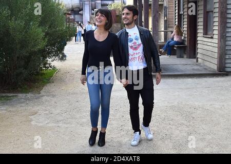 Roma, Ita. 10 Ott 2020. Attori Emy Bergamo e Ivan Boragine trascorrono la giornata al parco divertimenti Cinecitta 'World, Roma, Italia - 10-10-2020 Credit: Independent Photo Agency/Alamy Live News Foto Stock