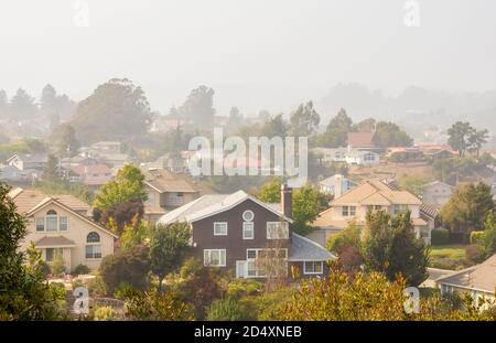 Case a valle vista panoramica a Belmont, San Mateo County, California Foto Stock