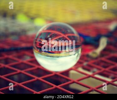 Crystal Ball in cima ai baccelli di aragosta nel Maine, Foto Stock