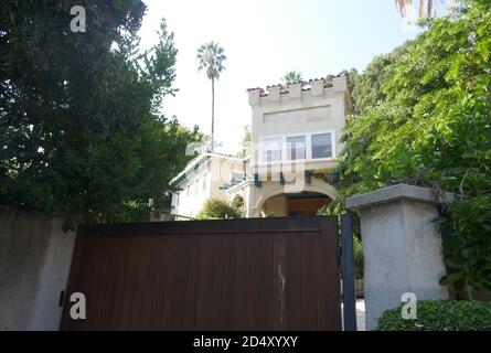 Los Angeles, California, USA 11 ottobre 2020 UNA visione generale dell'atmosfera dell'attrice Elsa Lanchester e dell'attore Charles Laughton ex casa al 1825 N. Curson Avenue il 11 ottobre 1995 a Los Angeles, California, USA. Foto di Barry King/Alamy Stock foto Foto Stock