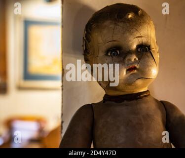 Bambole creepy dai miei viaggi - Haunted? Forse. Creepy, assolutamente Foto Stock