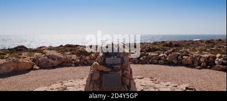 HMAS Sydney II Memorial Cairn, Point Quobba, a nord di Carnarvon, Australia occidentale. Foto Stock