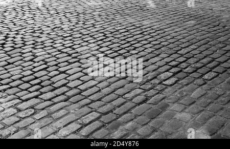 Una storica strada acciottolata a Philadelphia, Pennsylvania. Foto Stock