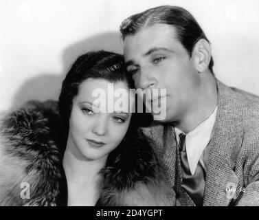 SYLVIA SIDNEY e GARY COOPER in CITTÀ STRADE 1931 regista ROUBEN MAMOULIAN story Dashiell Hammett Paramount Pictures Foto Stock