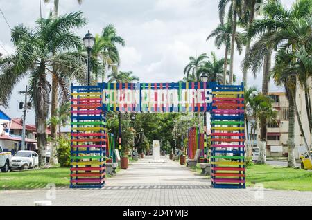 Vista del Paseo del Centenario nella città di Colon sul lato Atlantico di Panama Foto Stock