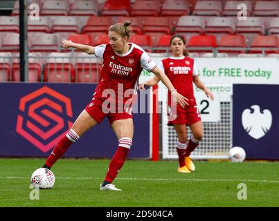 CRAWLEY, INGHILTERRA - OTTOBRE 11: Vivianne Miedemi di Arsenal durante Barclays fa Women Super League match tra Brighton e Hove Albion Women e A. Foto Stock