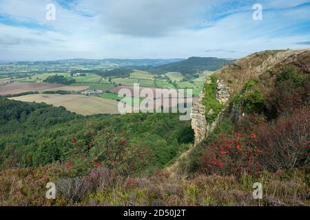 Vista sulla campagna dello Yorkshire da Roulston Scar, vicino a Sutton Bank, North York Moors Foto Stock