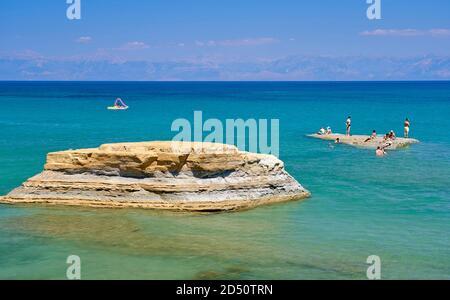 Formazioni rocciose di arenaria, Sidari, Isola di Corfù, Grecia Foto Stock