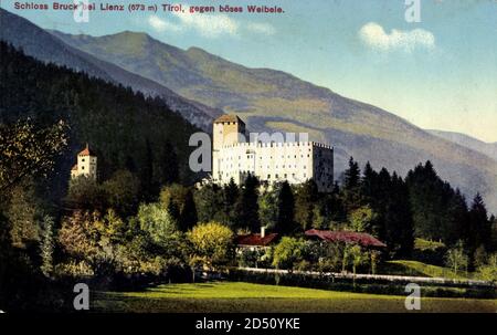 Bruck b. Lienz Tirol, Schloss, Böses Weibele | utilizzo in tutto il mondo Foto Stock