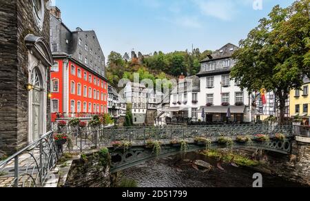 Centro storico di Monschau, Eifel, Germania. Foto Stock