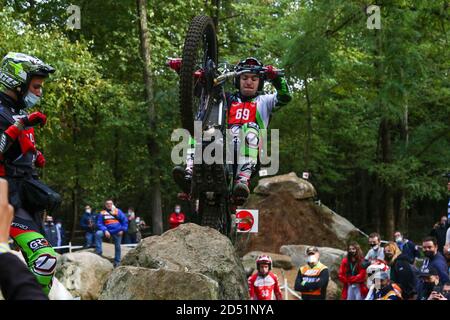 Jaime Busto (Vertigo / Trial GP) durante il Campionato del mondo Hertz FIM Trial (round 4) sul circuito Moto Club Lazzate il 11 ottobre 2020 a Lazzate ( Foto Stock