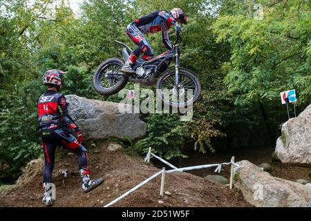 Gabriel Marcelli (Montesa / Trial GP) durante il Campionato del mondo Hertz FIM Trial (round 4) sul circuito Moto Club Lazzate il 11 ottobre 2020 a Lazz Foto Stock