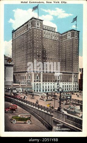 New York City USA, vista generale dell'Hotel Commodore, automobili | utilizzo in tutto il mondo Foto Stock