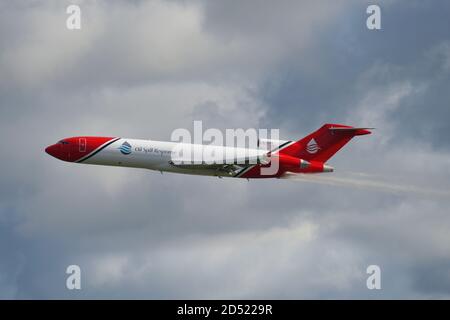 Boeing 727 G-OSRA, Oil dispersal Aircraft, RAF Valley, Anglesey, Galles del Nord. Regno Unito, Foto Stock
