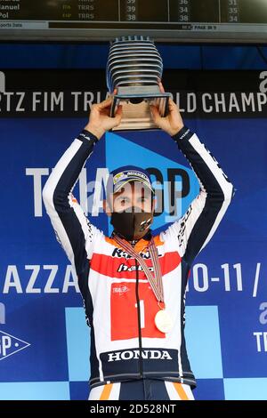 Il campione del mondo Trial GP toni Bou durante il Campionato del mondo Hertz FIM Trial (round 4) della TrialGP Italiana, sul circuito di Moto Club Lazzate o Foto Stock