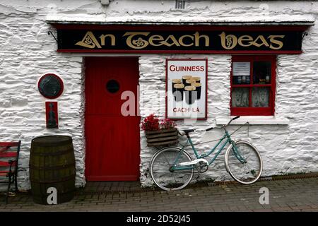 Un Teach Beag Pub, un Teach Beag bar, il piccolo pub casa, Bar, Clonakilty, West Cork, Irlanda, reknowned per la musica dal vivo, pub tradizionali, RM Irlanda Foto Stock