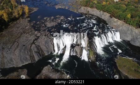 Vista aerea delle cascate Cohoes a Cohoes, New York Foto Stock