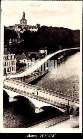 Chateau Gontier Mayenne, le Pont et l'Eglise St. Jean | utilizzo in tutto il mondo Foto Stock