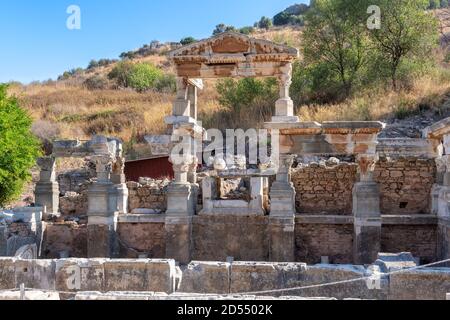Rovine di Efeso in giorno di sole Foto Stock