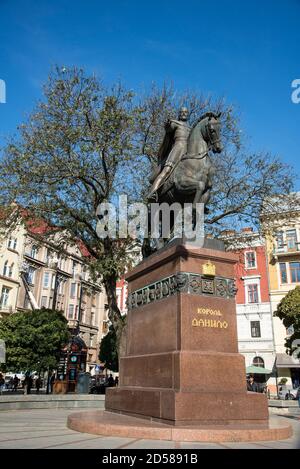 LVIV / UCRAINA - 6 OTTOBRE 2018: Monumento del re Danylo Halytsky Foto Stock