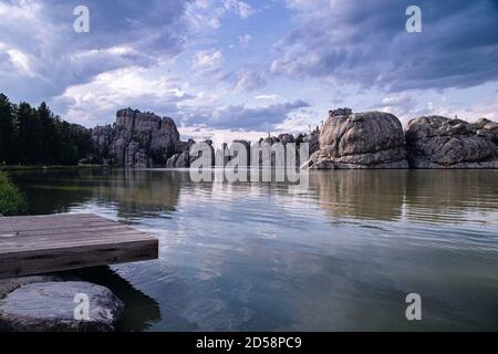 Molo in legno di Sylvan Lake, South Dakota, USA Foto Stock