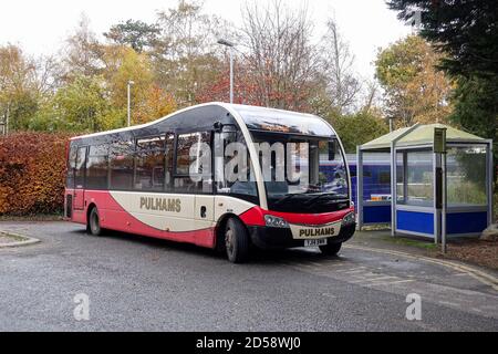 Pullman Pulhams alla stazione di Kingham -1 Foto Stock