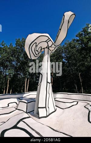 Passeggiata in cemento scultura Jardin d'émail dell'artista francese Jean Dubuffet nel Museo Kröller Müller. Foto Stock