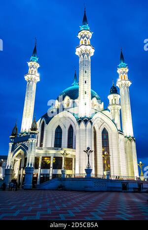 La moschea Kul-Sharif nel Cremlino di Kazan in Tatarstan, Russia Foto Stock