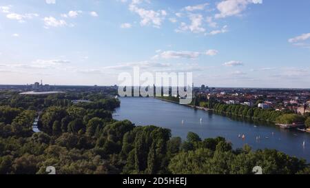 Hannover Maschsee e stadio in estate Foto Stock