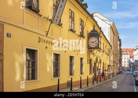 Praha: Pub 'U Fleku' e microbirreria a nove Mesto, New Town, Praha, Prag, Praga, Ceco Foto Stock