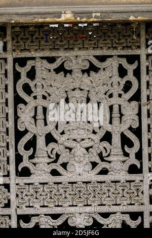 Cimetiere du Pere Lachaise tipico cimitero francese, Foto immagine di una bellissima vista panoramica di Parigi Città Metropolitana Foto Stock
