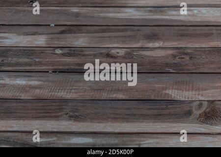 Sfondo di legno bagnato. Tavole non verniciate. Concetto rustico Foto Stock