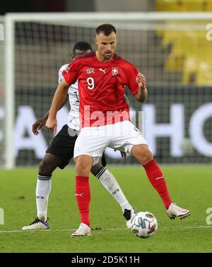 Colonia, Germania. Firo: 13.10.2020 Calcio: UEFA NATIONS LEAGUE, Landerspiel Nationalmannschaft Germania, GER - Svizzera, sui 3: 3 Haris SEFEROVIC, sui Before RUDIGER | Usage Worldwide Credit: dpa/Alamy Live News 2020 Foto Stock