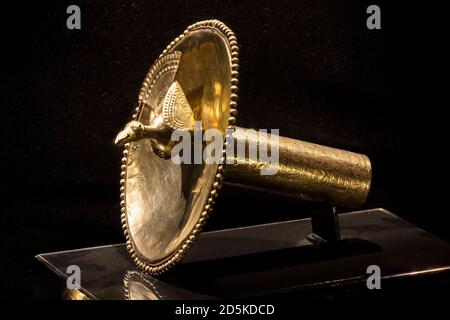 Orafa della cultura chimu, la galleria di oggetti di metallo, 'Museo Nazionale di Archeologia, Antropologia e Storia del Perù', Lima, Perù, Sud America Foto Stock