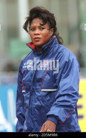 Tessa Sanderson, Giochi di spettacolo, Palazzo di Cristallo Foto Stock