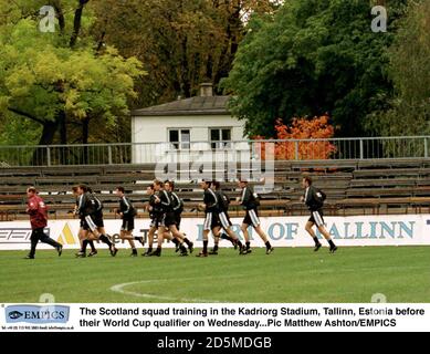 La squadra scozzese si allenerà nello stadio Kadriorg, Tallinn, Estonia prima del loro qualificatore della Coppa del mondo di mercoledì Foto Stock