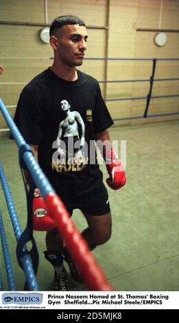 Il principe Naseem Hamed a St. Thomas' BoxingrGym Sheffieldr Foto Stock