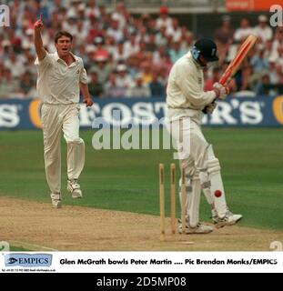 Glen McGrath ciotole Peter Martin Foto Stock