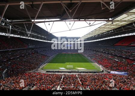 Una visione generale dell'azione tra Hull City e. Sheffield Mercoledì Foto Stock