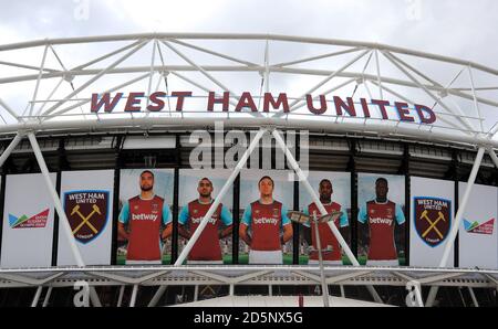 Una vista generale dello stadio di Londra davanti al gioco Foto Stock