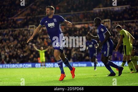 Lukas Jutkiewicz di Birmingham celebra il secondo gol della sua parte del gioco Foto Stock