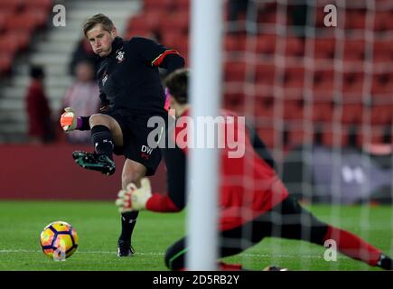 Southampton, capo dell'portiere Dave Watson (a sinistra) Foto Stock