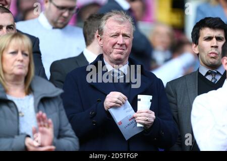 L'ex manager inglese Steve McLaren negli stand Foto Stock