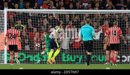 Olivier Giroud dell'Arsenal segna il secondo gol del gioco Foto Stock